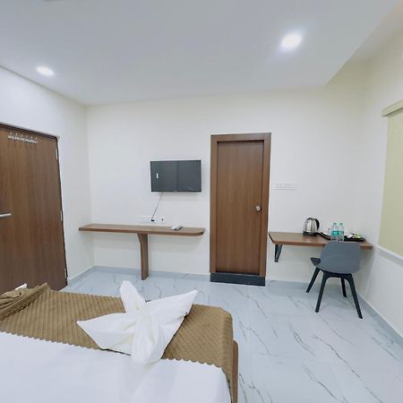 Hotel Apex Inn Hyderabad Airport Dış mekan fotoğraf