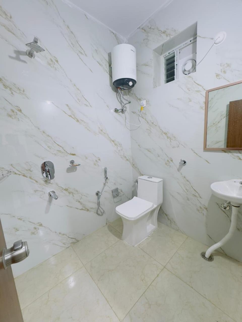 Hotel Apex Inn Hyderabad Airport Dış mekan fotoğraf